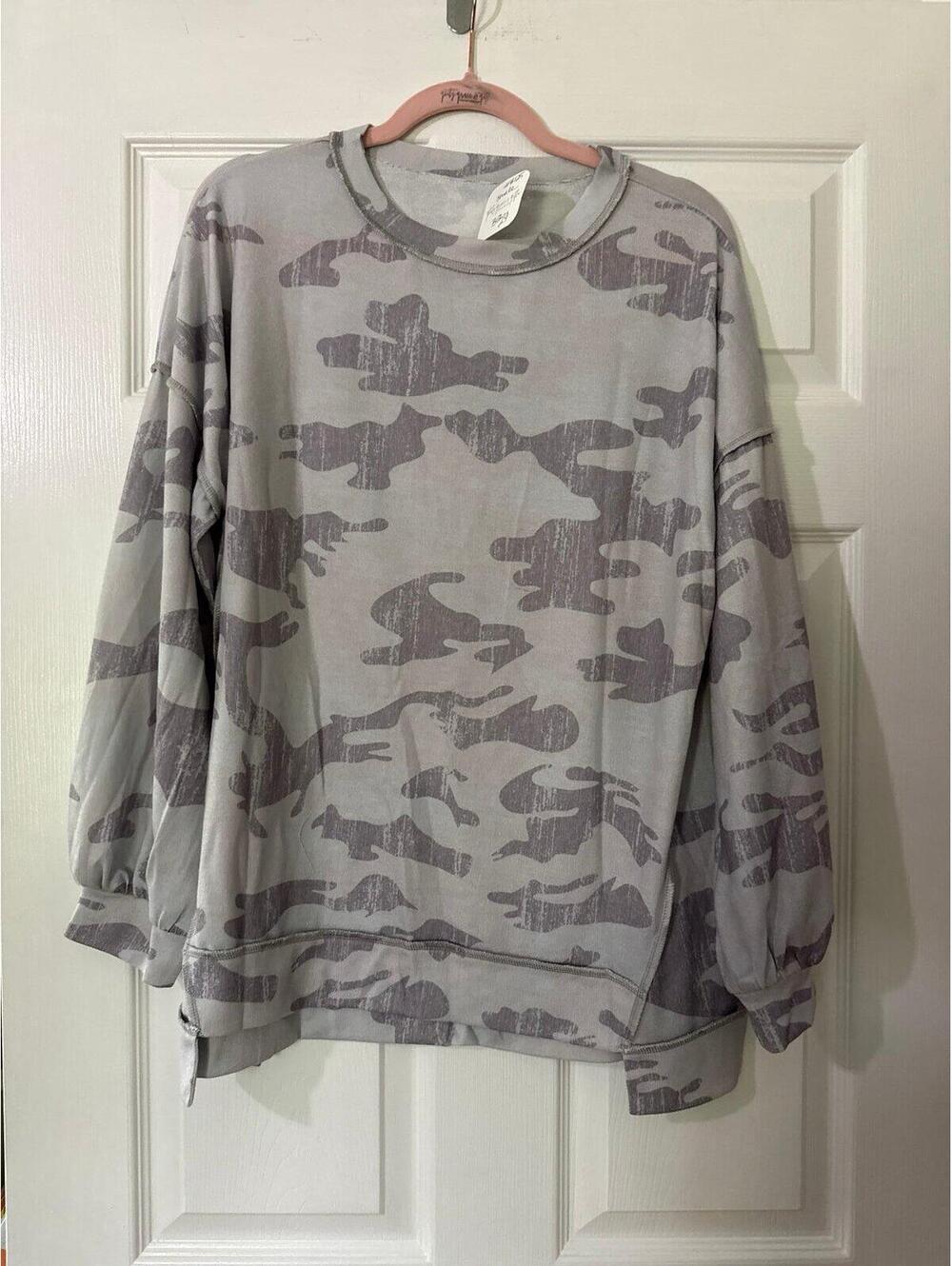 Little Daisy Gray Camo Long Sleeve Oversized T-Shirt small NWT Boutique